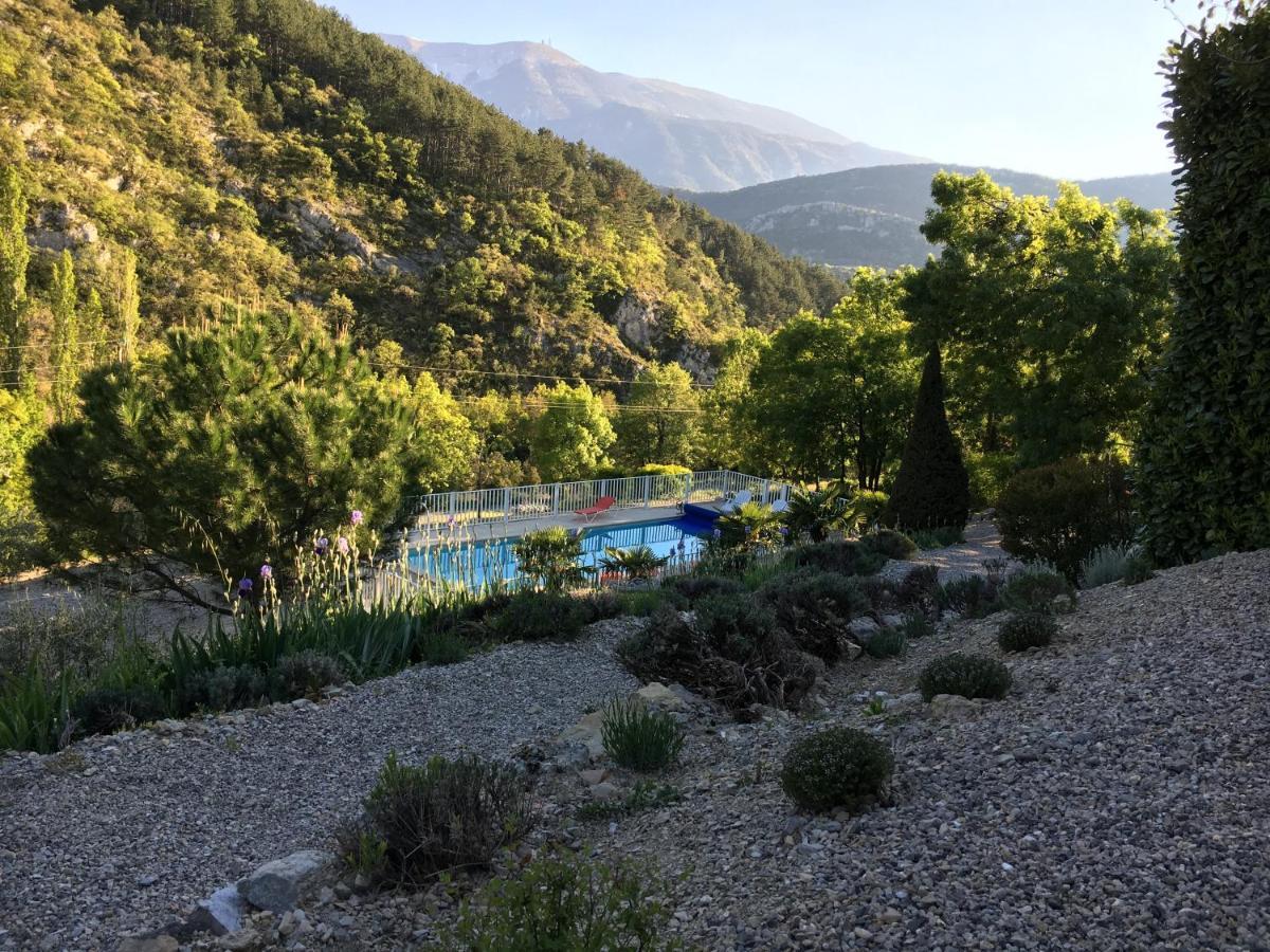 Les Chambres D'Hotes Du Mas Face Au Ventoux Plaisians Kültér fotó